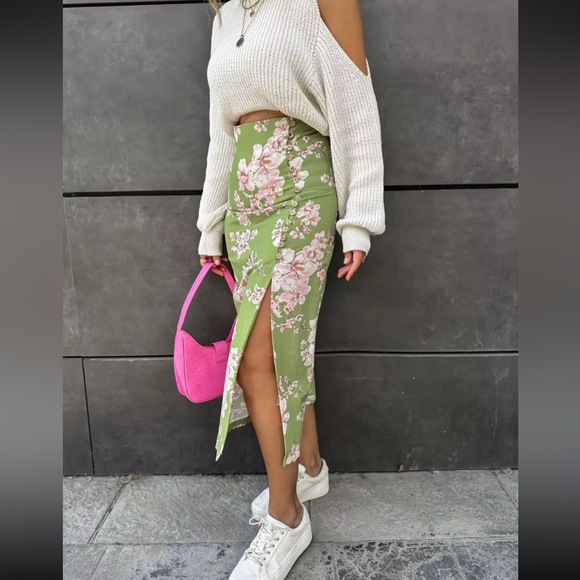 1 day sale! $15! NWT Zara Linen Blend Skirt Green Floral Size Small  3271/781 - Picture 2 of 15